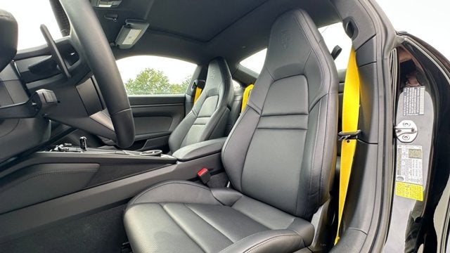 2025 Porsche 911 Carrera