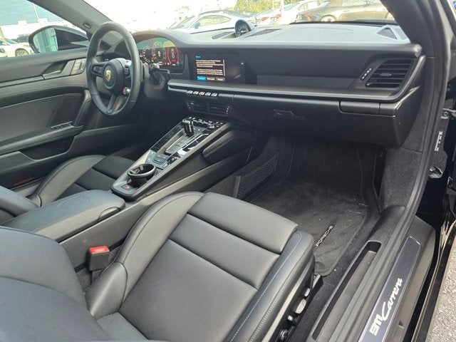 2025 Porsche 911 Carrera