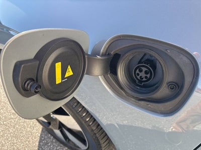 2024 Volvo XC60 Recharge Plug-In Hybrid Plus Dark Theme