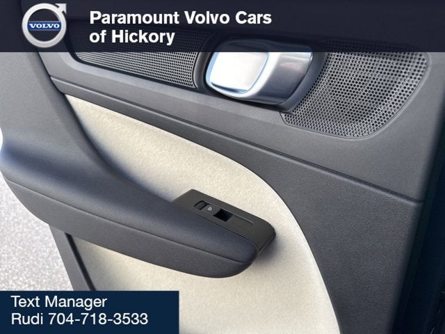 2026 Volvo XC40 Plus