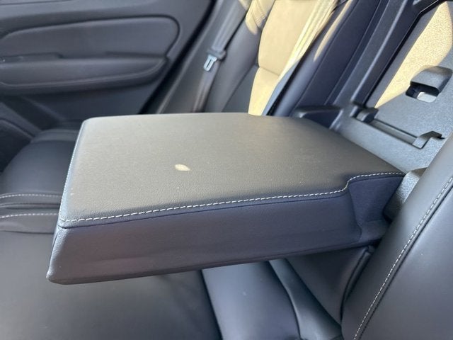 2023 Volvo XC60 Ultimate Dark Theme