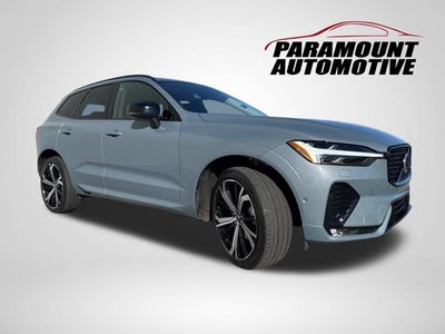 2023 Volvo XC60 Ultimate Dark Theme