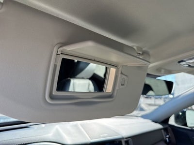 2023 Volvo XC60 Ultimate Dark Theme