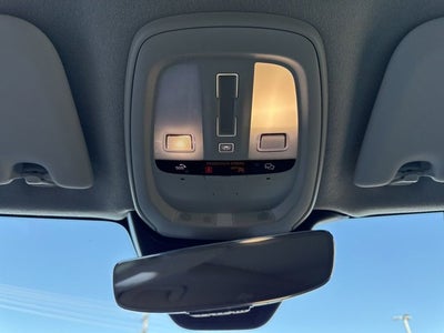 2024 Volvo XC40 Plus Bright Theme