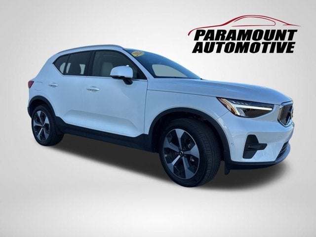 2024 Volvo XC40 Plus Bright Theme