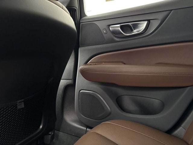 2025 Volvo V60 Cross Country Plus