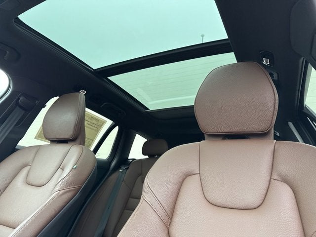 2025 Volvo V60 Cross Country Plus