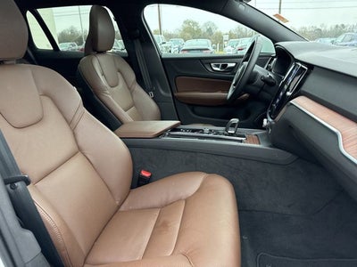2025 Volvo V60 Cross Country Plus