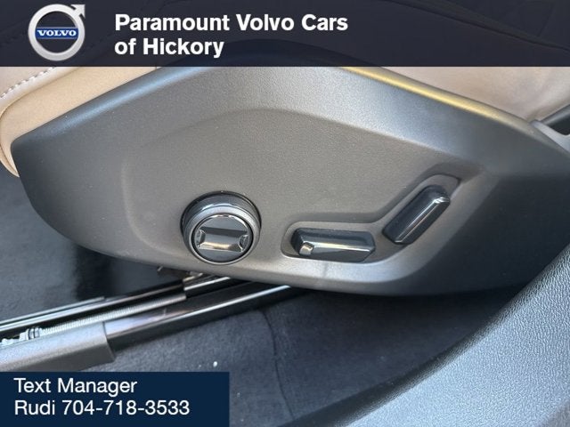 2026 Volvo XC60 Plus