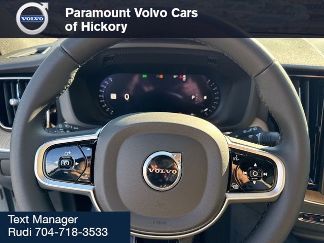 2026 Volvo XC60 Plus