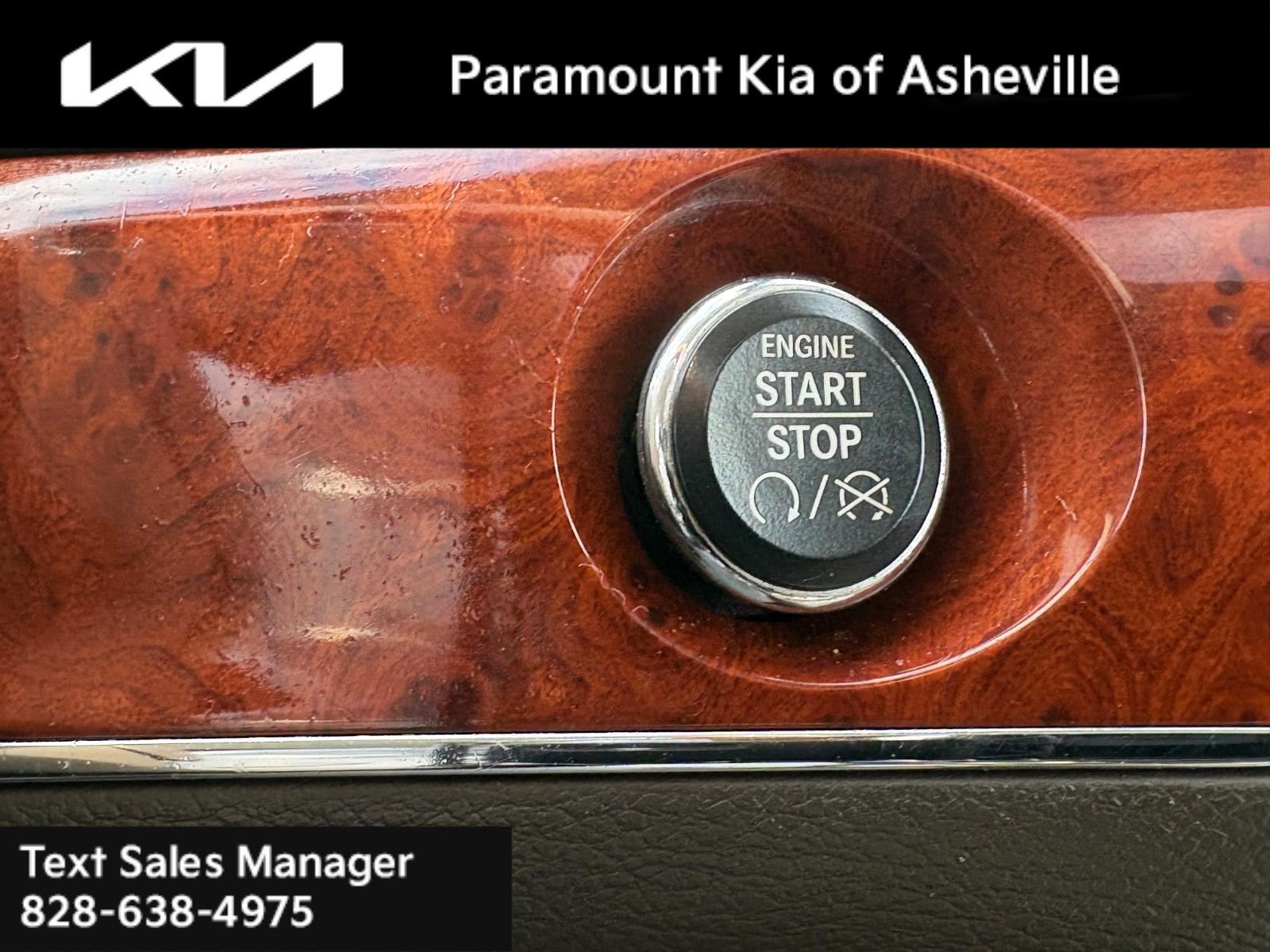 2013 Chrysler Town & Country Limited