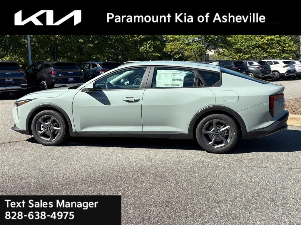 2025 Kia K4 LXS
