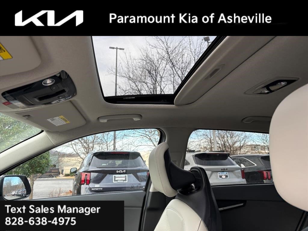 2025 Kia Niro EX Touring