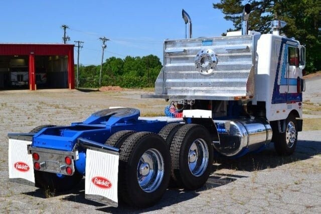 1972 PETERBILT 325M Base